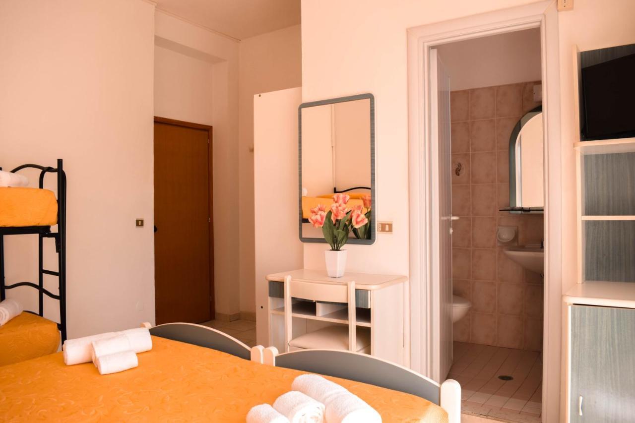 Hotel Zeus Червия Екстериор снимка